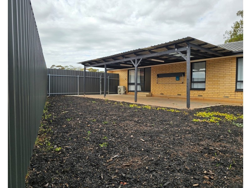 27 Koongarra Crescent, Munno Para SA 5115