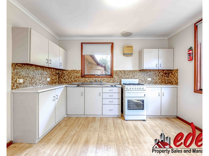 24 Koongarra Crescent, Munno Para SA 5115