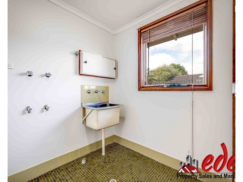 24 Koongarra Crescent, Munno Para SA 5115