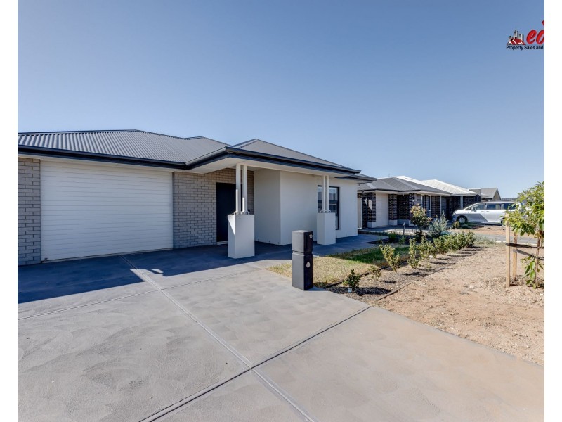 13  Grace Rd, Munno Para West SA 5115