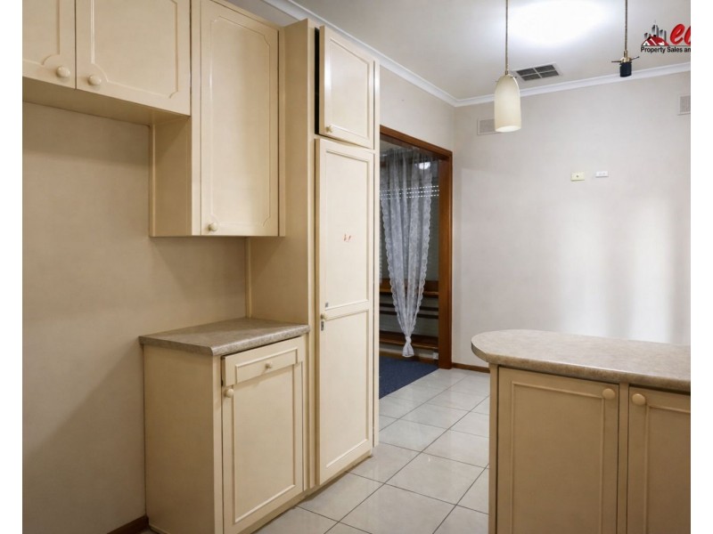 10 Tamala Crescent, Gilles Plains SA 5086