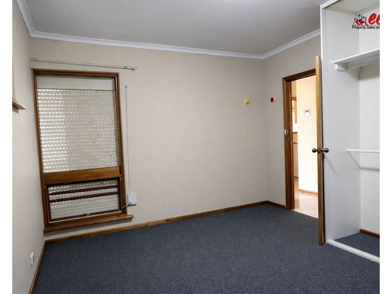 10 Tamala Crescent, Gilles Plains SA 5086