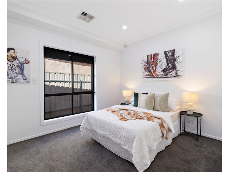 1 C Ballater Avenue, Seaton SA 5023