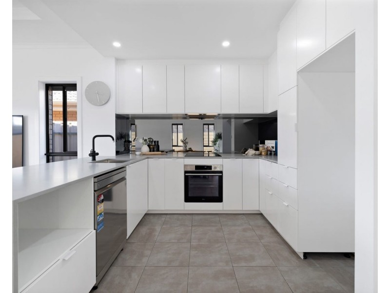 1 C Ballater Avenue, Seaton SA 5023