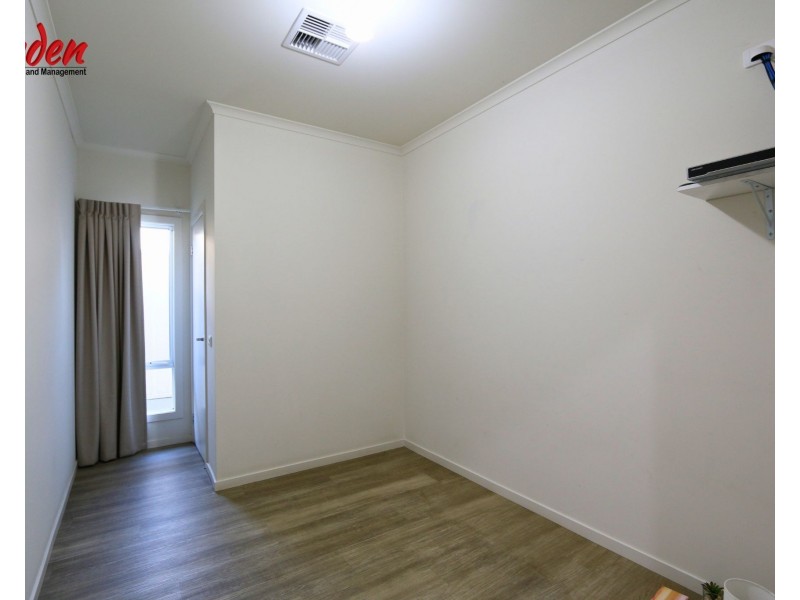 6 Miles Street, Elizabeth Downs SA 5113