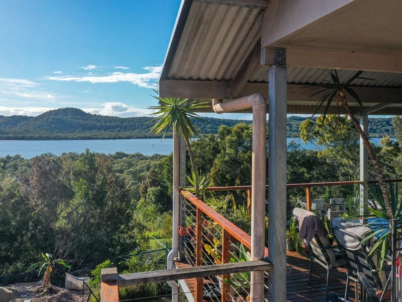 11 Opal Court, Russell Island QLD 4184
