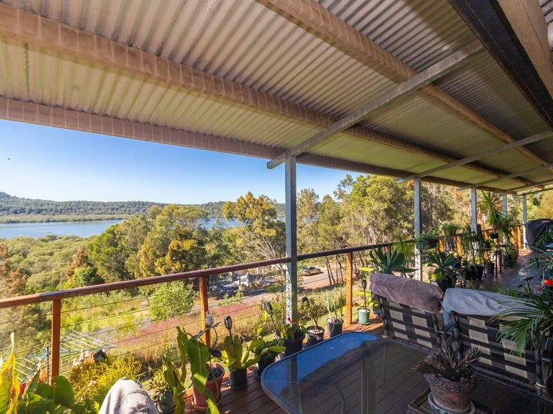 11 Opal Court, Russell Island QLD 4184