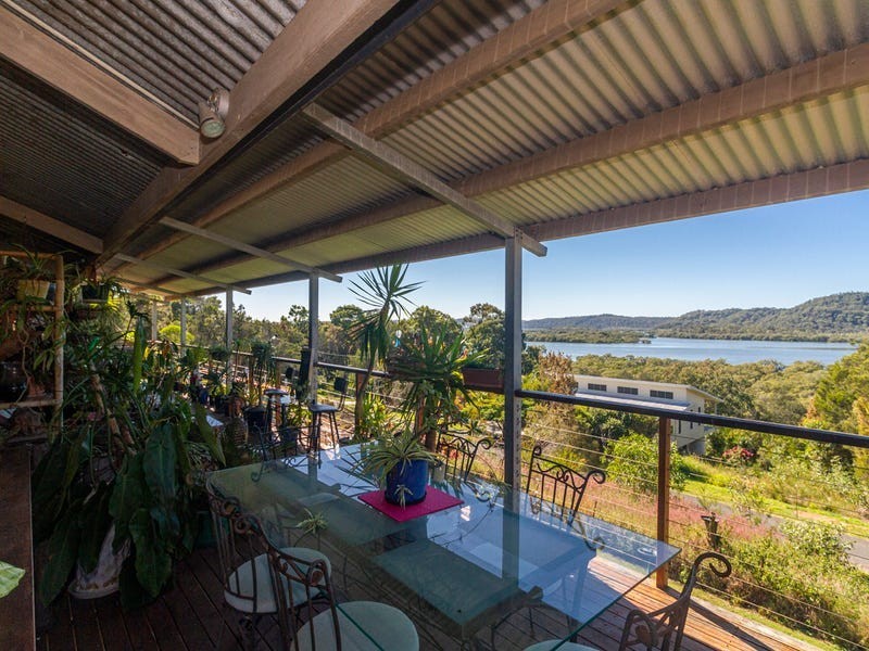 11 Opal Court, Russell Island QLD 4184