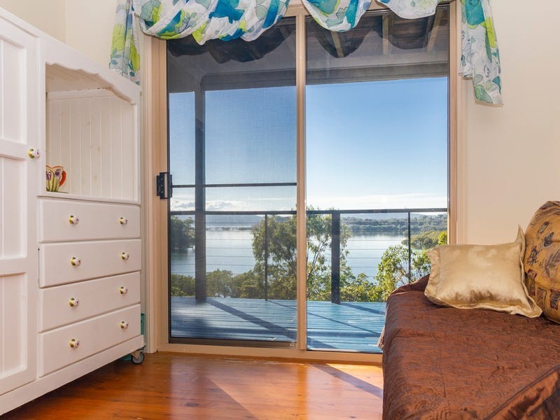 8 Keith St, Macleay Island QLD 4184