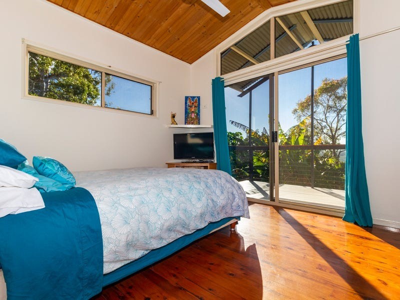 8 Keith St, Macleay Island QLD 4184