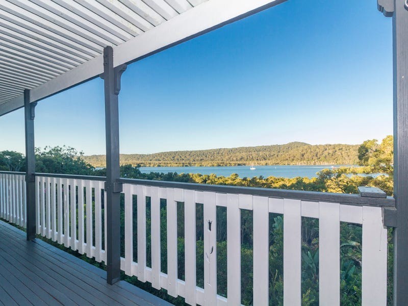 14 Leichhardt Terrace, Russell Island QLD 4184