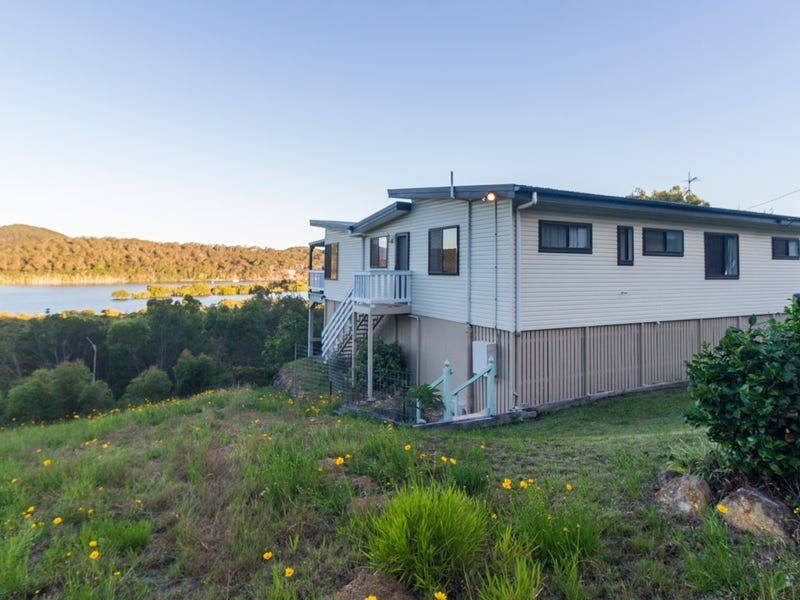 14 Leichhardt Terrace, Russell Island QLD 4184
