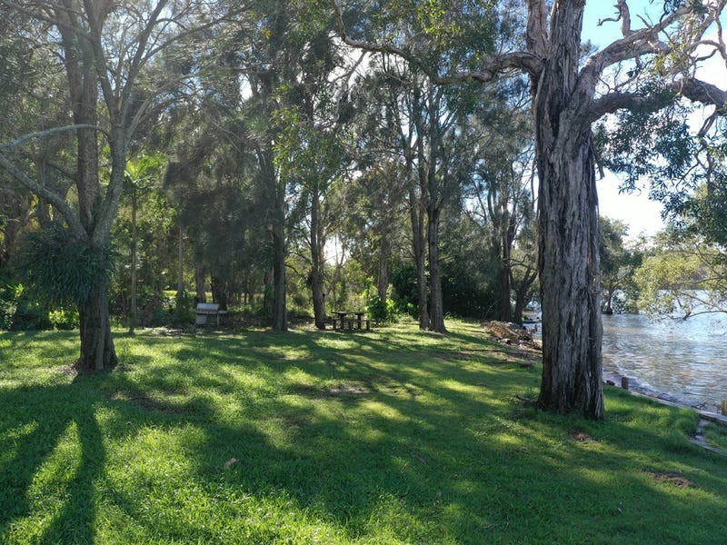 42 Carissa St, Russell Island QLD 4184