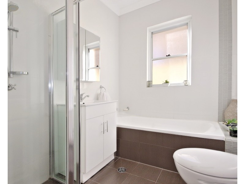 38 Chelmsford Avenue, Belmore NSW 2192