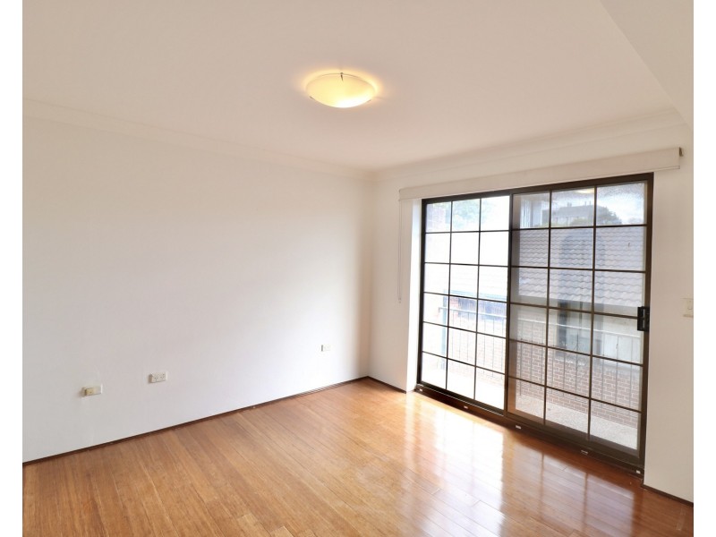 9/8 Hainsworth Street, Westmead NSW 2145