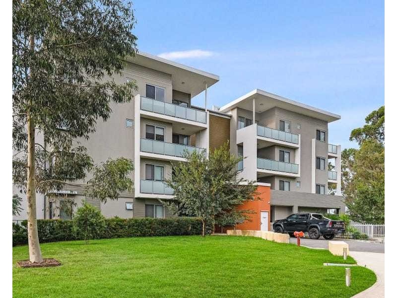 D301/2 Rowe Drive, Potts Hill NSW 2143