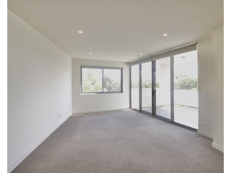 D301/2 Rowe Drive, Potts Hill NSW 2143