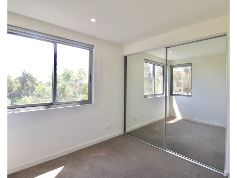D301/2 Rowe Drive, Potts Hill NSW 2143