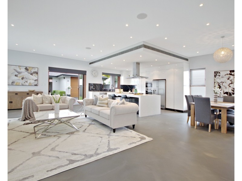 12 Rogers Street, Roselands NSW 2196