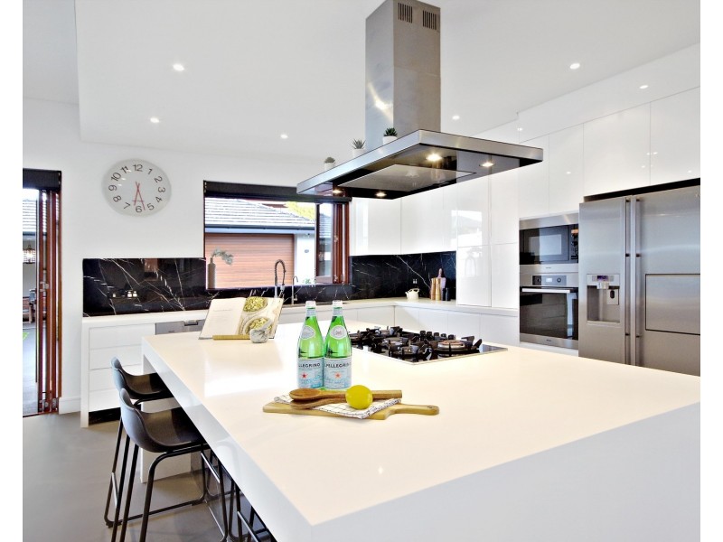 12 Rogers Street, Roselands NSW 2196