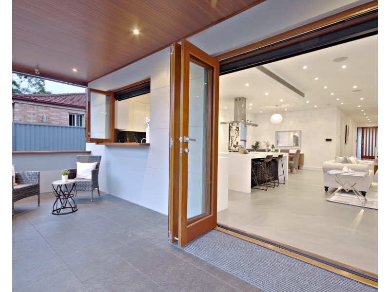 12 Rogers Street, Roselands NSW 2196