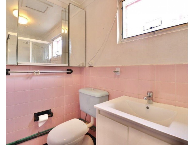 1/99 Leylands Parade, Belmore NSW 2192