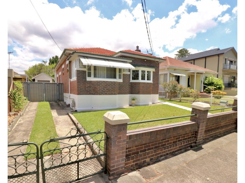 51 Beauchamp Street, Wiley Park NSW 2195