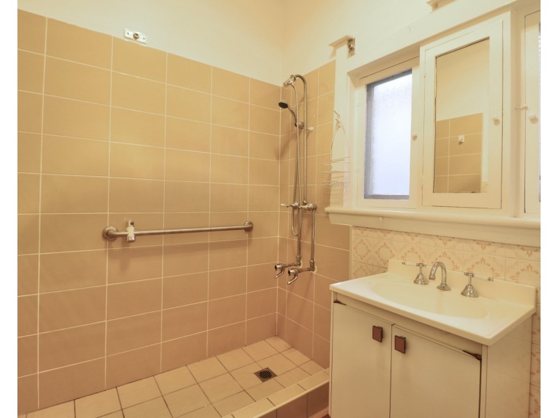 9 Yerrick Road, Lakemba NSW 2195