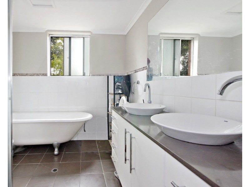 11/28-30 White Avenue, Bankstown NSW 2200