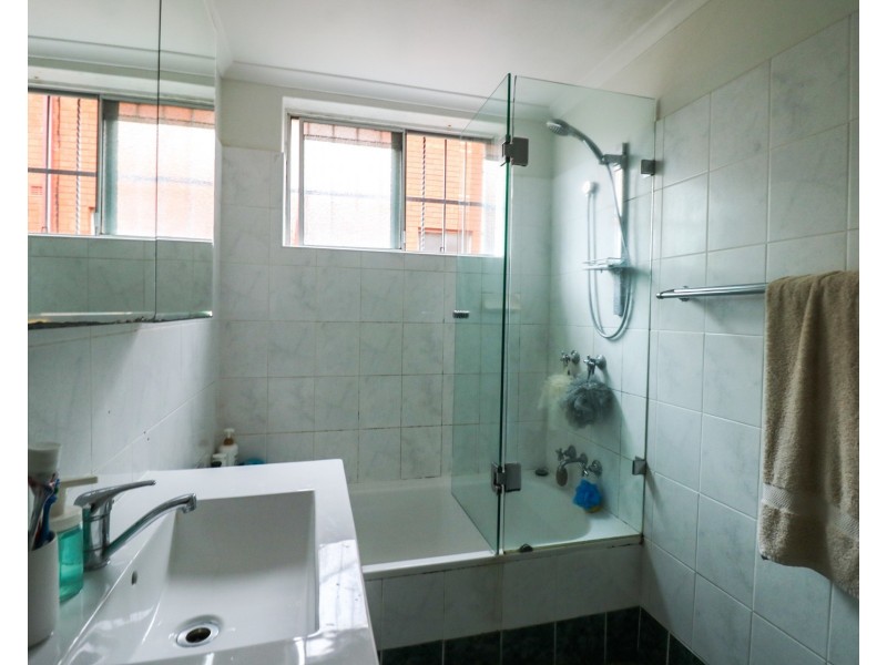 3/7 Allan Avenue, Belmore NSW 2192