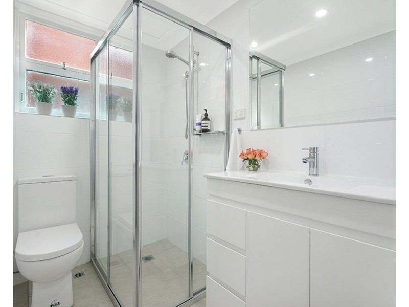 2/72 Leylands Parade, Belmore NSW 2192