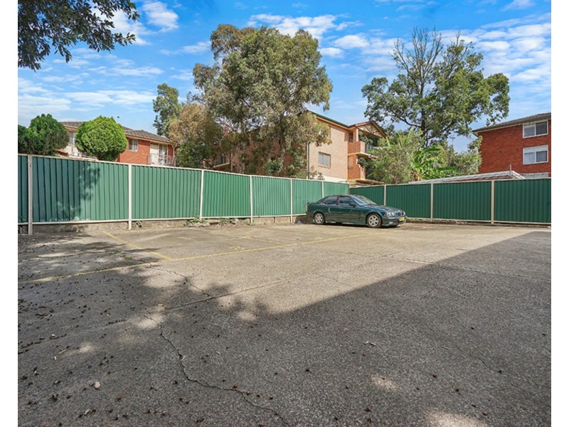 2/72 Leylands Parade, Belmore NSW 2192