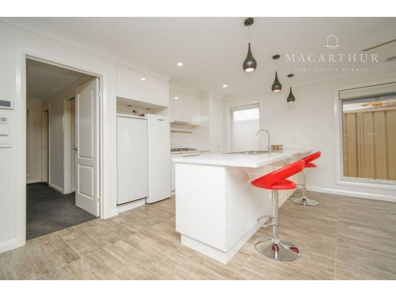 19 Goonawarra Street, Gobbagombalin NSW 2650