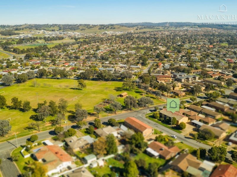 1-4/19 Nordlingen Drive, Tolland NSW 2650