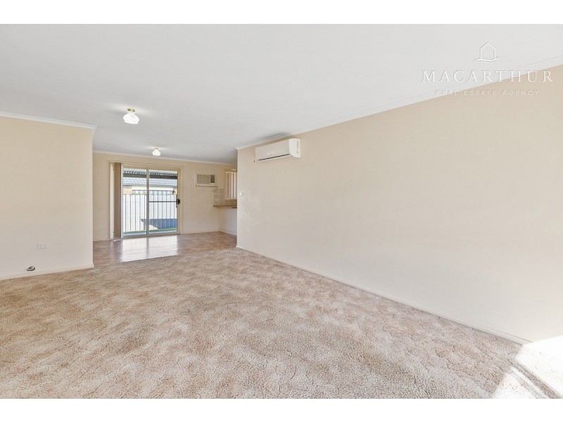 1&2/15 Yeomans Place, Kooringal NSW 2650