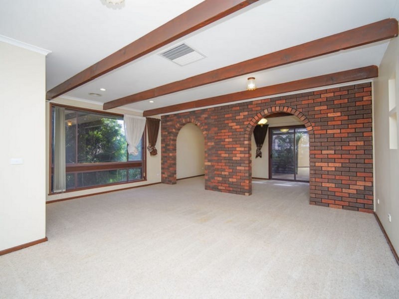 79 Simkin Crescent, Kooringal NSW 2650