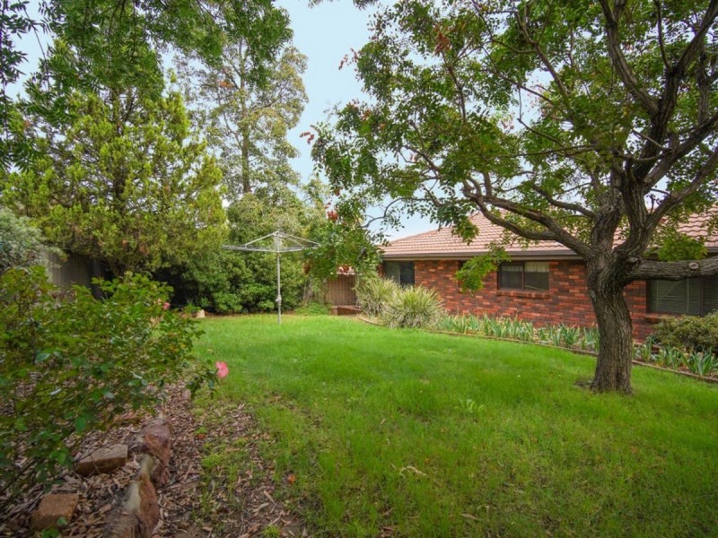 79 Simkin Crescent, Kooringal NSW 2650