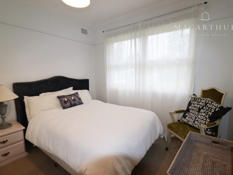 70 Mitchelmore Street, Turvey Park NSW 2650