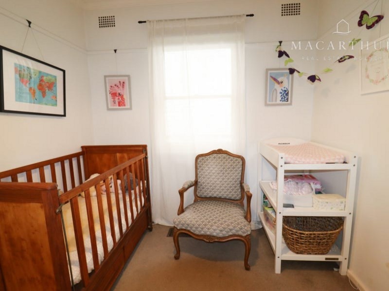 70 Mitchelmore Street, Turvey Park NSW 2650