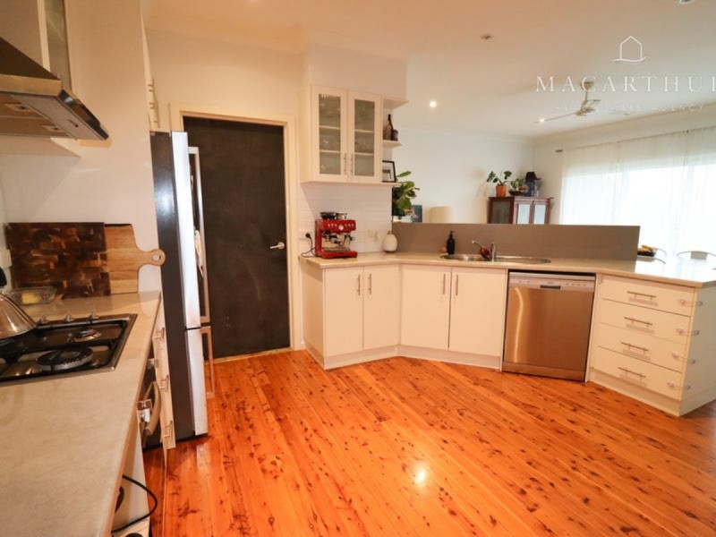 70 Mitchelmore Street, Turvey Park NSW 2650