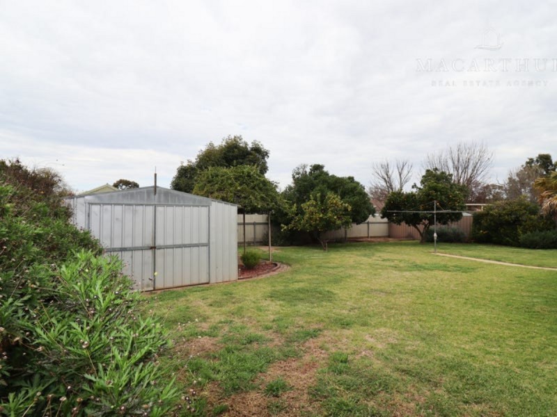 2 Egret Place, Estella NSW 2650