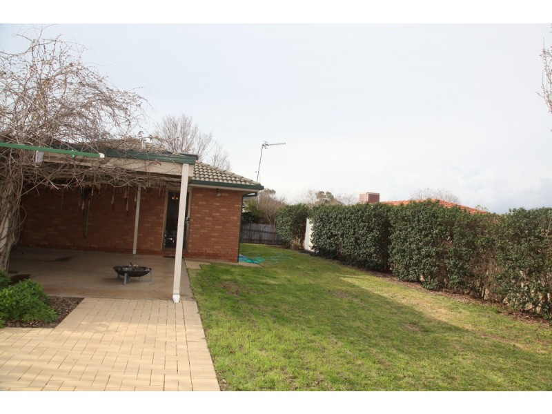 18 Canola Place, Estella NSW 2650