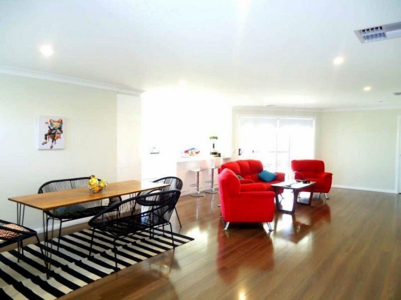 1/12 Trumper Street, Boorooma NSW 2650
