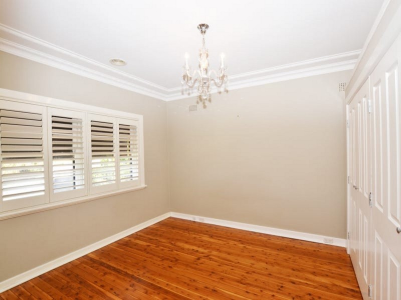 31 Mitchelmore Street, Turvey Park NSW 2650