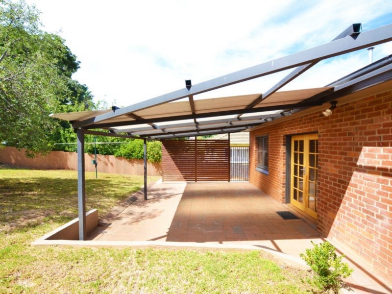 31 Mitchelmore Street, Turvey Park NSW 2650