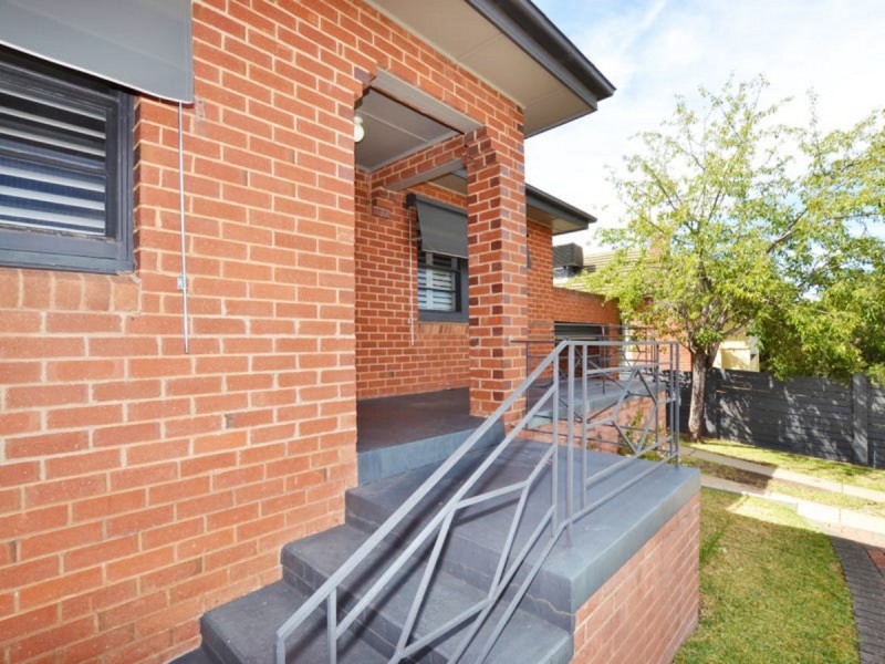 31 Mitchelmore Street, Turvey Park NSW 2650