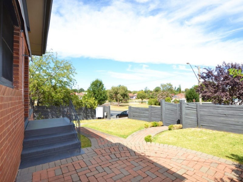 31 Mitchelmore Street, Turvey Park NSW 2650