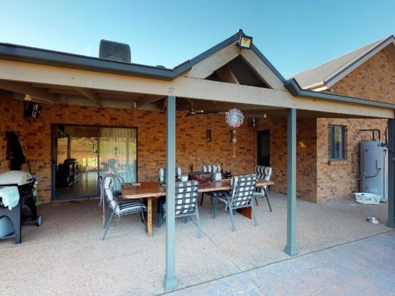 15 Quarry Road, Coolamon NSW 2701