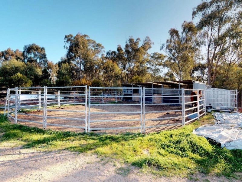 15 Quarry Road, Coolamon NSW 2701