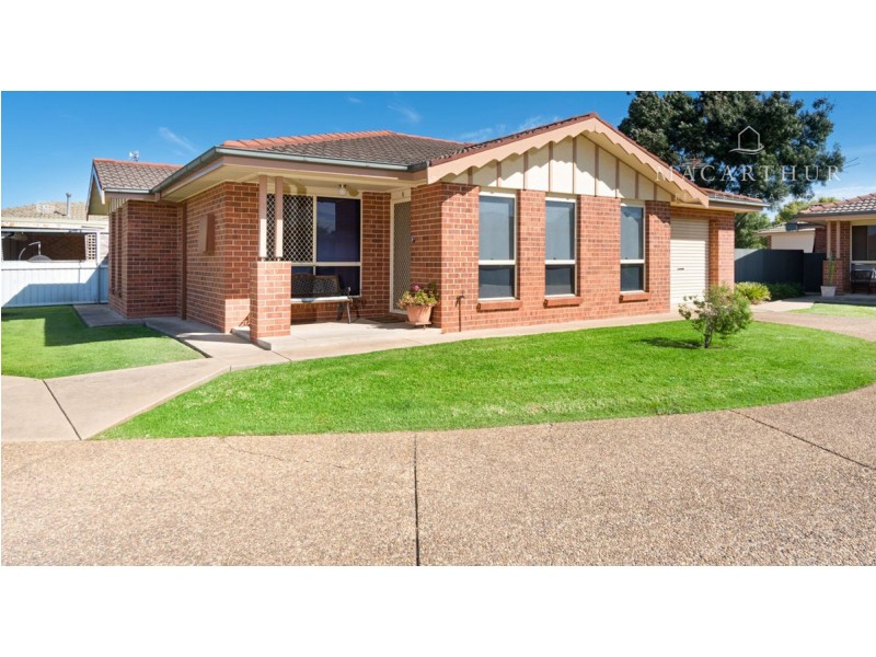 1/5 Chambers Place, Wagga Wagga NSW 2650